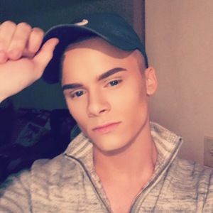 Meet your Posher, Evan